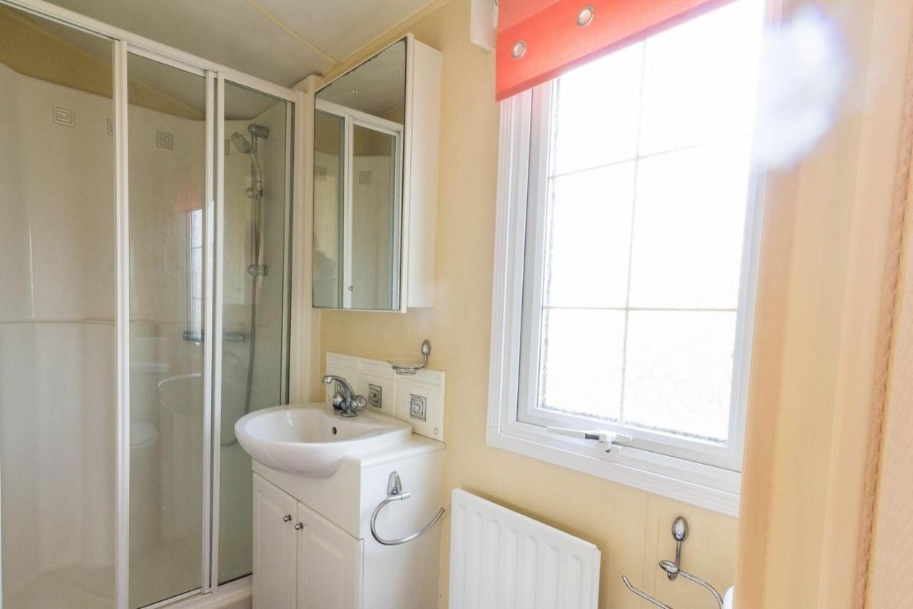 6 Berth Pet Friendly Caravan In Hunstanton By The Beach Ref 13001L Exterior photo
